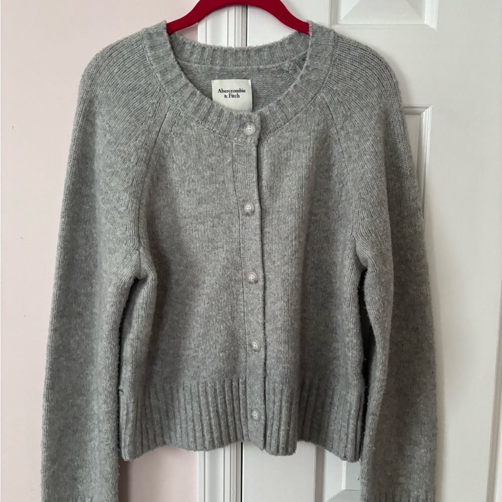 Abercrombie & Fitch Light Gray Women's Cardigan